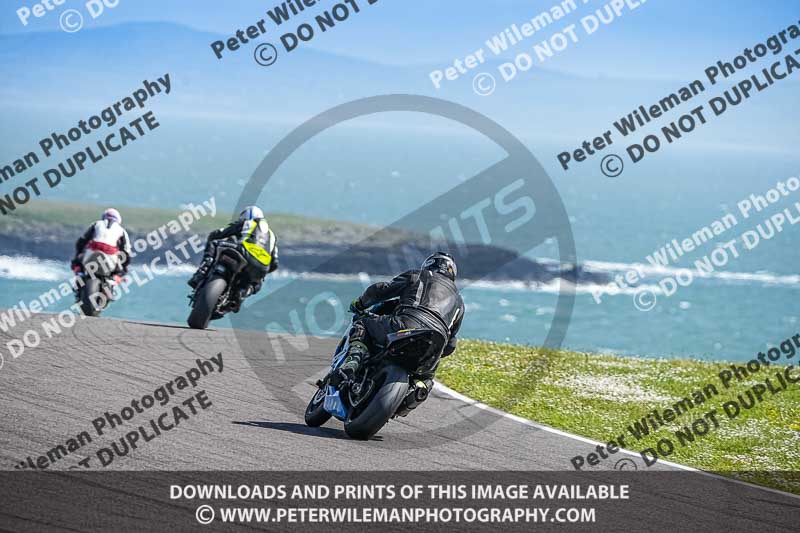 anglesey no limits trackday;anglesey photographs;anglesey trackday photographs;enduro digital images;event digital images;eventdigitalimages;no limits trackdays;peter wileman photography;racing digital images;trac mon;trackday digital images;trackday photos;ty croes